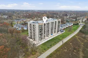 190 S Wood Dale Rd, Wood Dale, IL 60191 - Photo 3