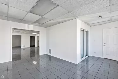 6121 W Belmont Avenue, Chicago, IL 60634 - Photo 9