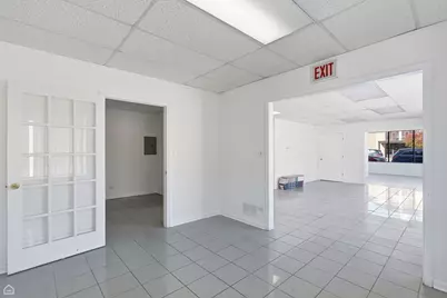6121 W Belmont Avenue, Chicago, IL 60634 - Photo 5