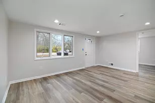 749 W New Monee Rd, Crete, IL 60417 - Photo 7