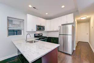 3015 W Wellington Ave, Chicago, IL 60618 - Photo 3