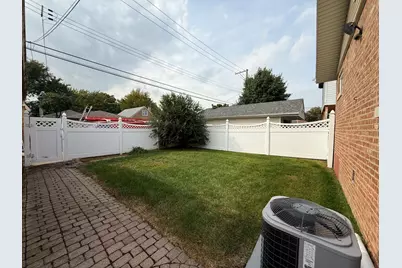 10416 S Sacramento Avenue, Chicago, IL 60655 - Photo 21