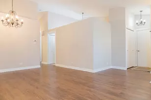 792 Trinity Ct, Carol Stream, IL 60188 - Photo 3