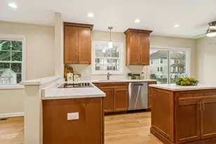 630 Woodhollow Ln, Buffalo Grove, IL 60089 - Photo 13