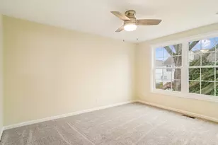 630 Woodhollow Ln, Buffalo Grove, IL 60089 - Photo 21