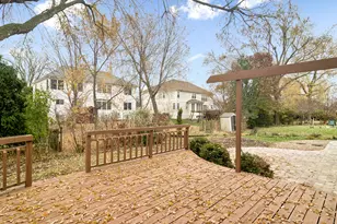 630 Woodhollow Ln, Buffalo Grove, IL 60089 - Photo 27