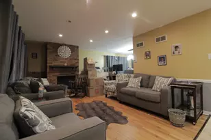 18157 Rockwell Ave, Homewood, IL 60430 - Photo 3