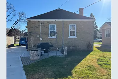 886 E Thacker Street, Des Plaines, IL 60016 - Photo 19