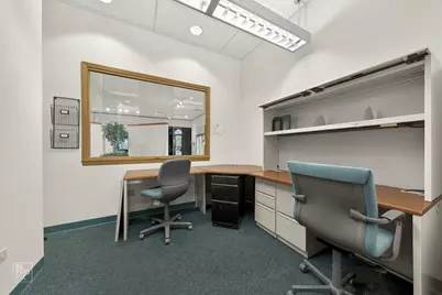 1900 W Peterson Avenue, Chicago, IL 60660 - Photo 11