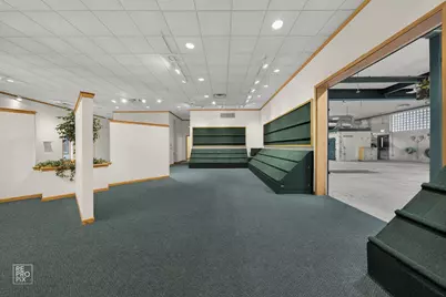 1900 W Peterson Avenue, Chicago, IL 60660 - Photo 9