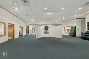 1900 W Peterson Ave, Chicago, IL 60660 - Photo 3