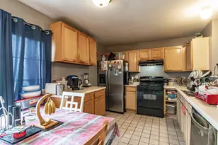 163 Holiday Ln, Hainesville, IL 60073 - Photo 5