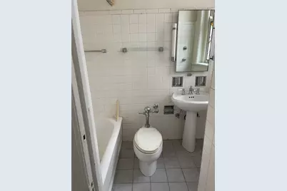 [Address not provided], Chicago, IL 60610 - Photo 11