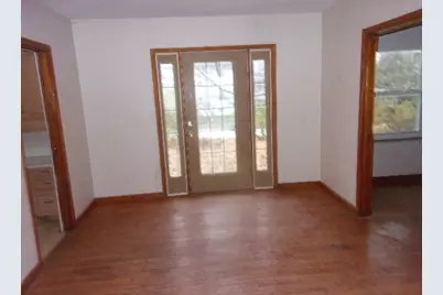 102 W Center Street, Leroy, IL 61752 - Photo 5