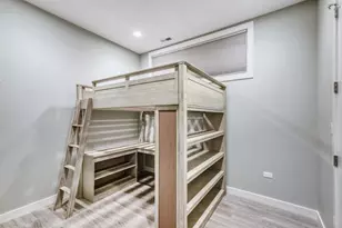 520 N Oakley Ave, Chicago, IL 60622 - Photo 17