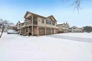 7035 Buchanan Dr, Gurnee, IL 60031 - Photo 5