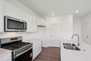 6912 Willow Dr, Wonder Lake, IL 60097 - Photo 9