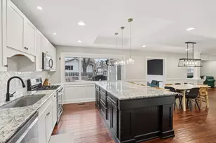 2608 York Ct, Woodridge, IL 60517 - Photo 7