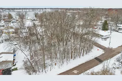 22771 Lake Park Avenue, Round Lake Beach, IL 60073 - Photo 9