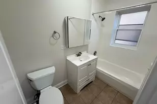 1307 W Morse Ave, Chicago, IL 60626 - Photo 13