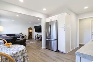 623 Kenilworth St, Grayslake, IL 60030 - Photo 7