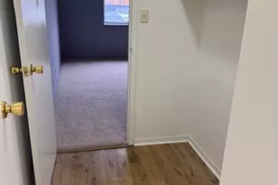 220 S Roselle Rd, Schaumburg, IL 60193 - Photo 5