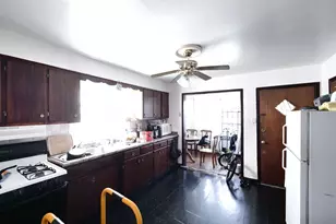 3601 W 58th Pl, Chicago, IL 60629 - Photo 25