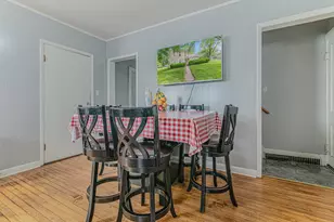 552 Walnut Ave, Elgin, IL 60123 - Photo 7