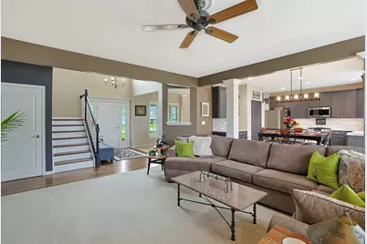 3121 Drury Lane, Carpentersville, IL 60110 - Photo 9