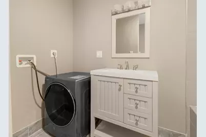 22339 Strassburg Avenue, Sauk Village, IL 60411 - Photo 17