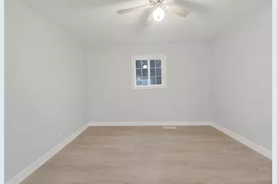 22339 Strassburg Avenue, Sauk Village, IL 60411 - Photo 13