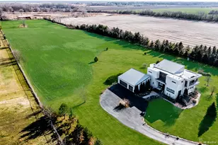 28525 S Yates Ave, Beecher, IL 60401 - Photo 9