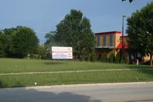 4671 Old Tavern Rd, Lisle, IL 60532 - Photo 1