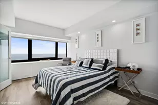 175 E Delaware Pl, Chicago, IL 60611 - Photo 15