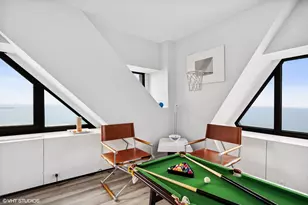 175 E Delaware Pl, Chicago, IL 60611 - Photo 13