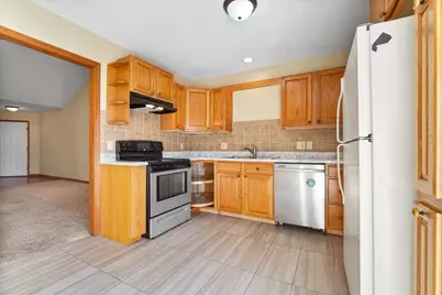 2716 Westbrook Drive, Bloomington, IL 61705 - Photo 9