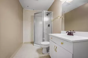 2716 Westbrook Dr, Bloomington, IL 61705 - Photo 21