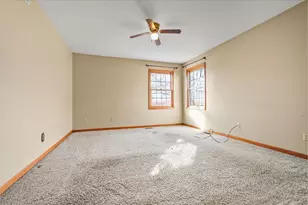 2716 Westbrook Dr, Bloomington, IL 61705 - Photo 11