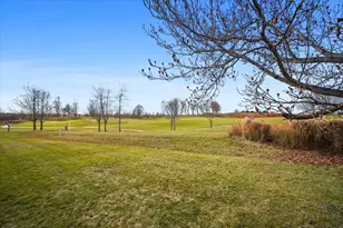 2716 Westbrook Dr, Bloomington, IL 61705 - Photo 29