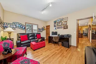 911 Hampton Dr, Carol Stream, IL 60188 - Photo 17