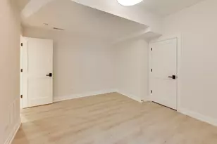 2938 Indianwood Rd, Wilmette, IL 60091 - Photo 45