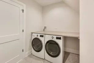 2938 Indianwood Rd, Wilmette, IL 60091 - Photo 37