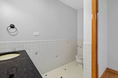 7245 N Kostner Avenue, Lincolnwood, IL 60712 - Photo 23