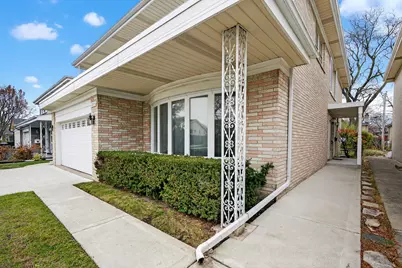 7245 N Kostner Avenue, Lincolnwood, IL 60712 - Photo 3