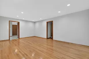 7245 N Kostner Ave, Lincolnwood, IL 60712 - Photo 17