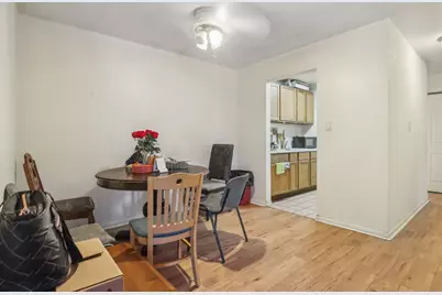 615 Hill Drive #303, Hoffman Estates, IL 60169 - Photo 7