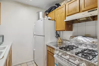 615 Hill Drive #303, Hoffman Estates, IL 60169 - Photo 9