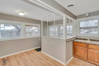 411 N Prairie Avenue, Bradley, IL 60915 - Photo 11