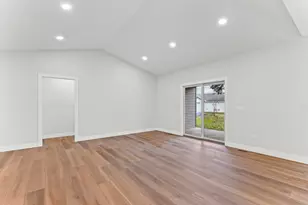 404 E Sherman St, Saint John, IL 61873 - Photo 9