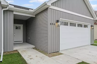 404 E Sherman Street, Saint John, IL 61873 - Photo 5